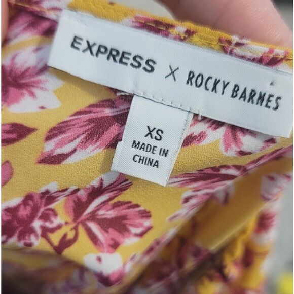 EXPRESS x Rocky Barnes Floral Romper - Picture 11 of 13